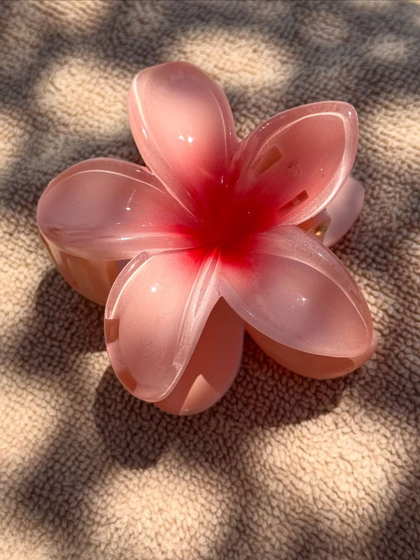 🌼 Tropical Plumeria Hair Clip – Vibrant Floral Accessory