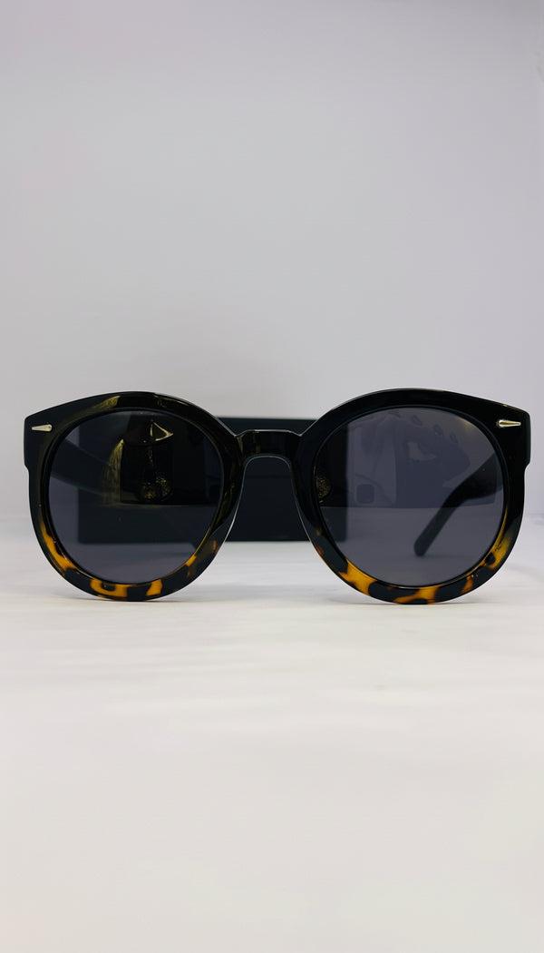 Retro Tortoise Round Sunglasses 🕶️