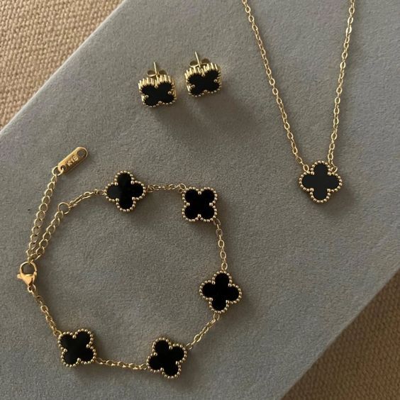 Black Clover Jewelry Set – Necklace, Bracelet & Earrings